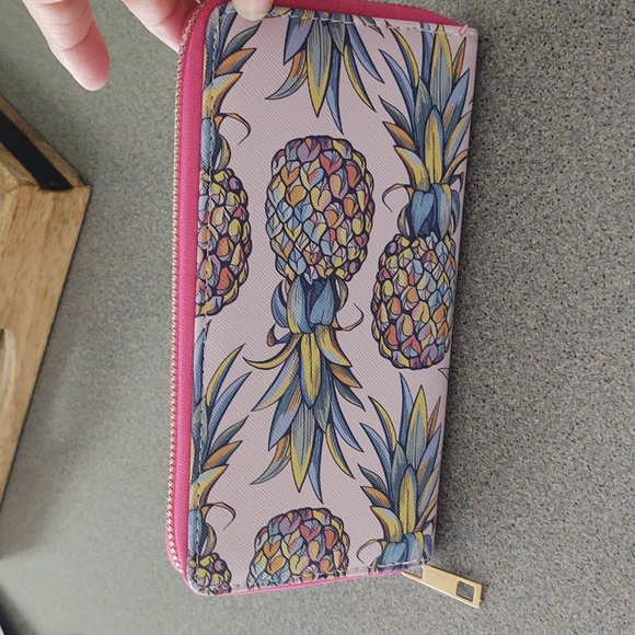 Ladies Wallet - Picture 6 of 7